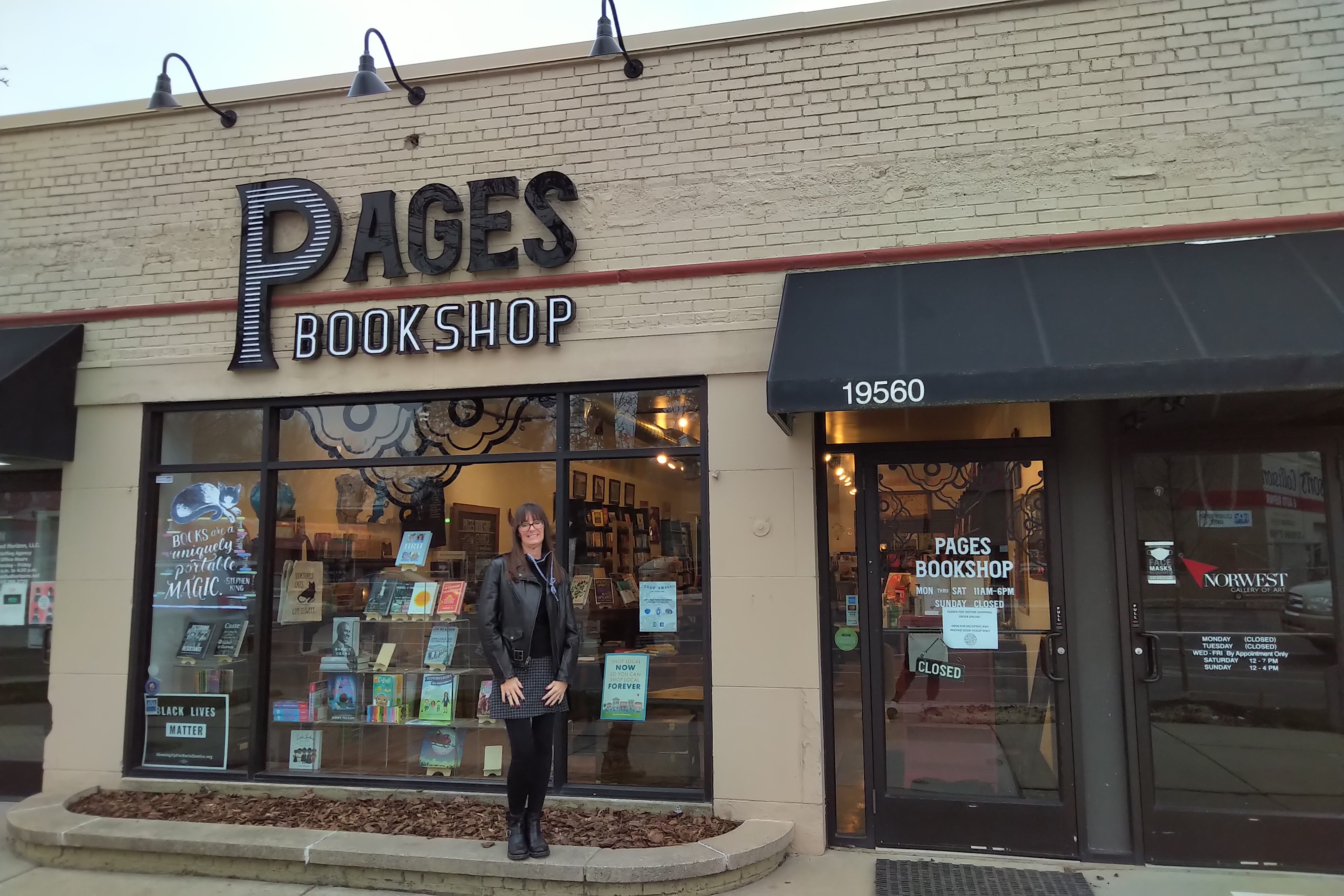 Pages Bookshop photo 4