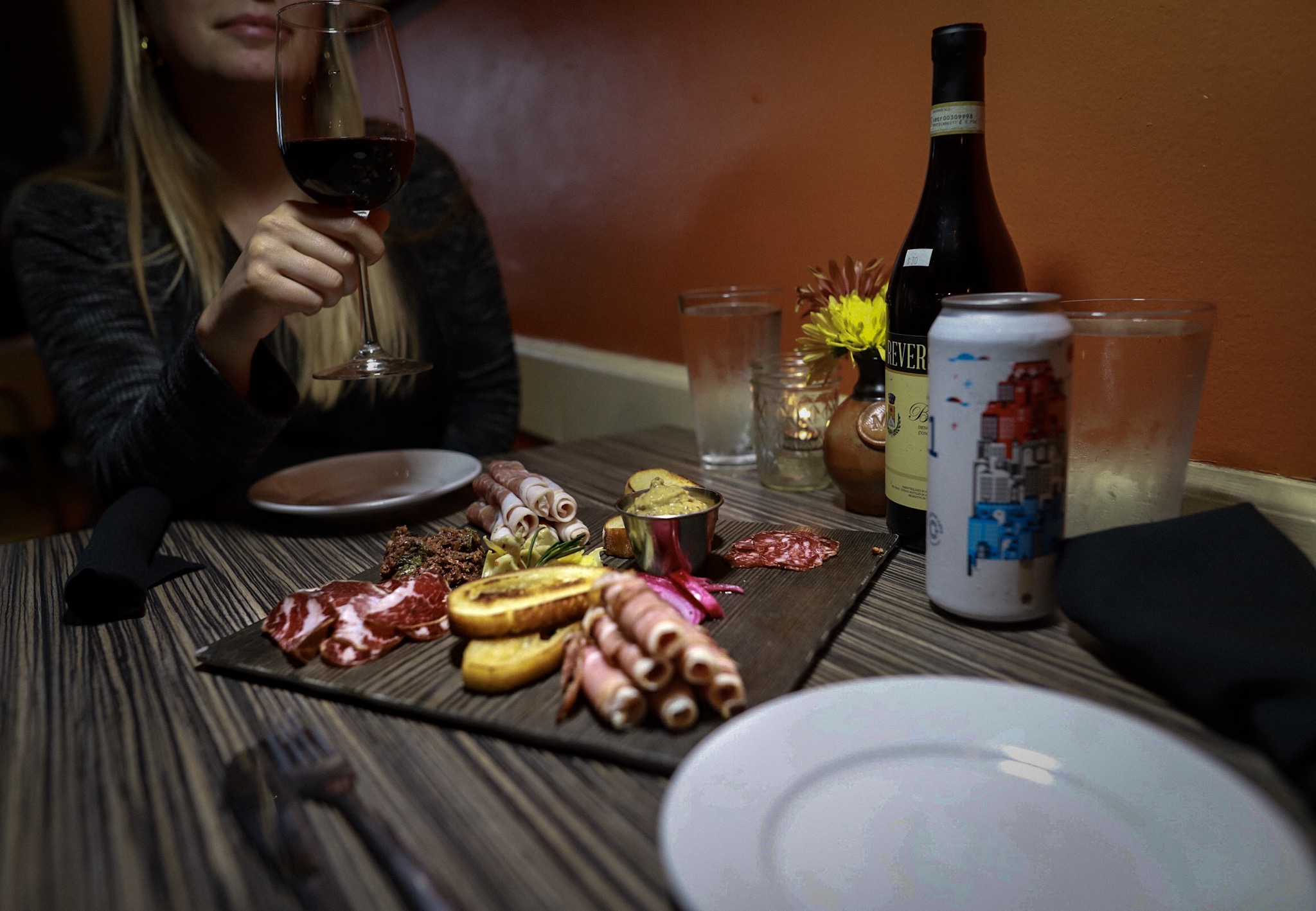 Mudgie's Deli and Wine Shop photo 4