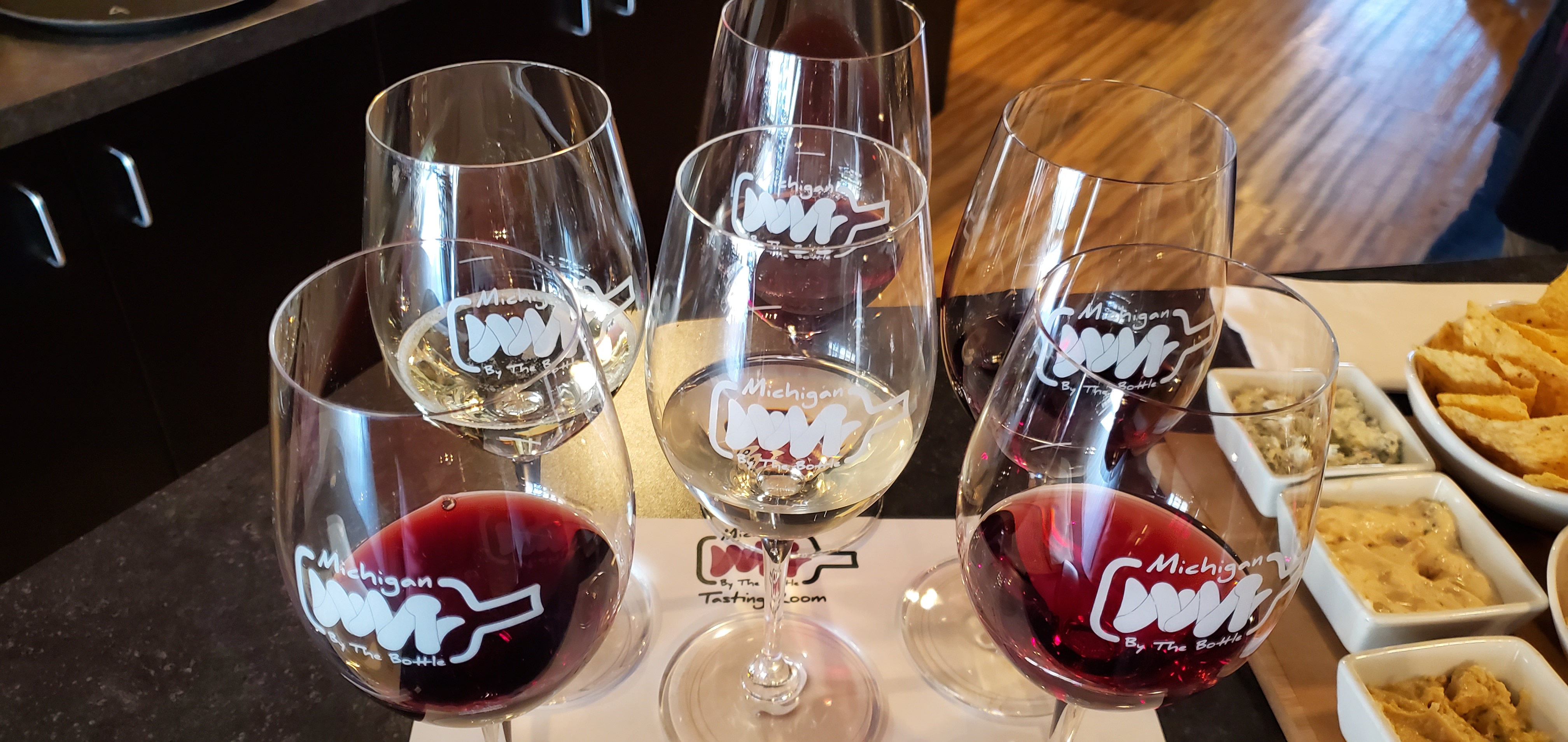 Michigan By The Bottle Tasting Room-Royal Oak photo 4